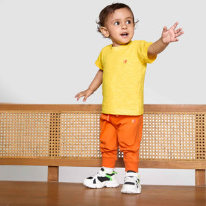 Short Sleeve Tee Bumblebee — organic cotton baby t-shirt India short sleeve — Kiggle