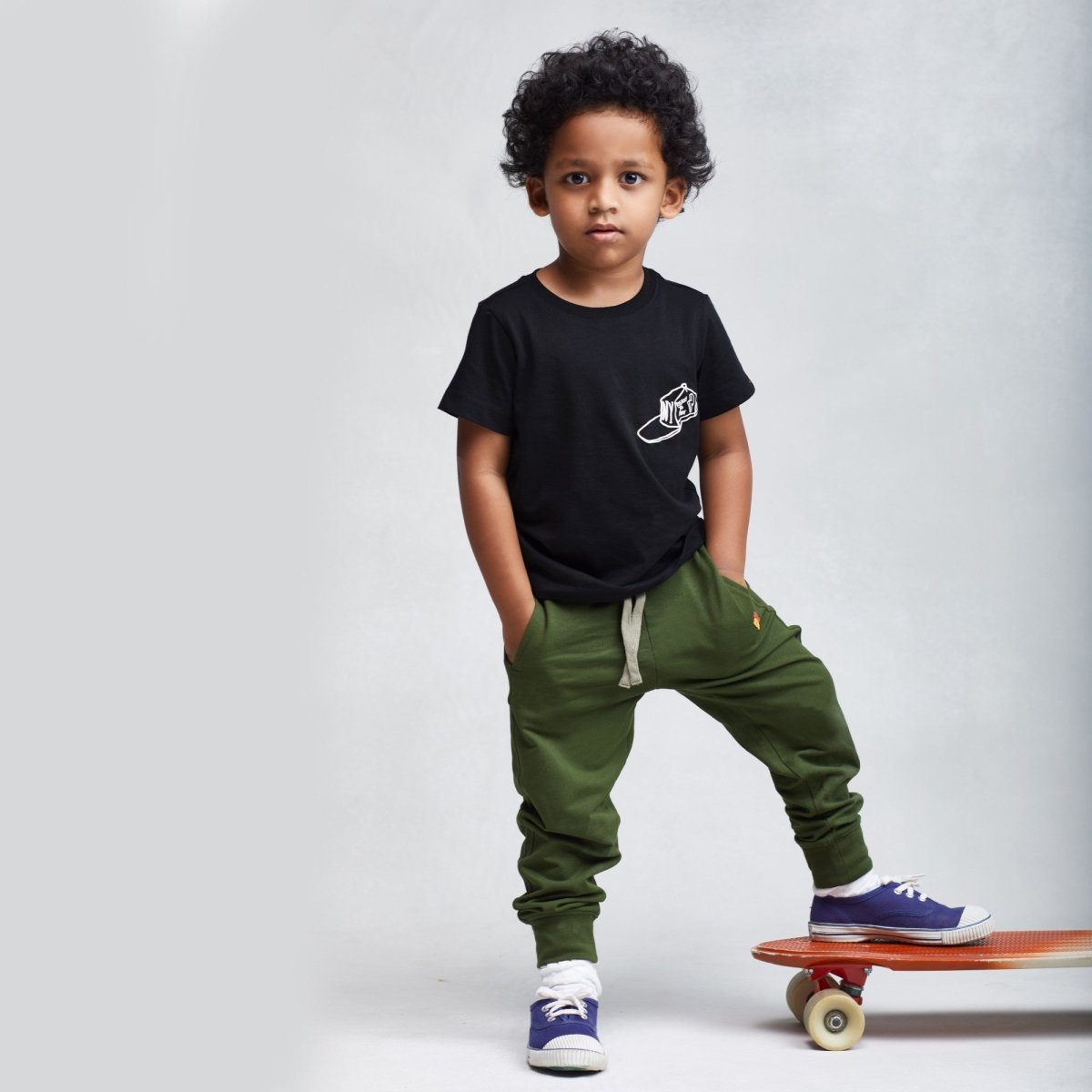 NYC Skater Tee Carbon — organic cotton kids graphic t-shirt India water-based print — Kiggle